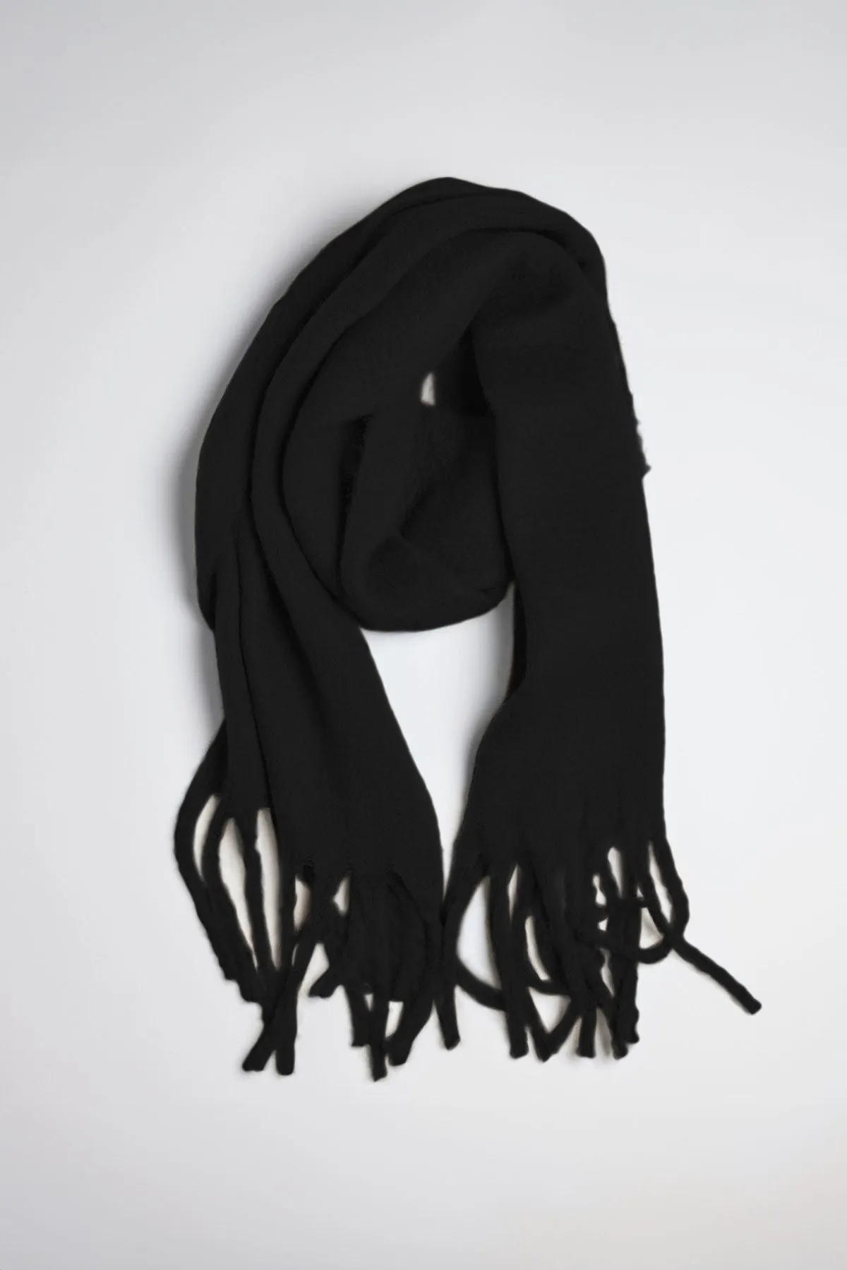 CHIC SOLID SCARF