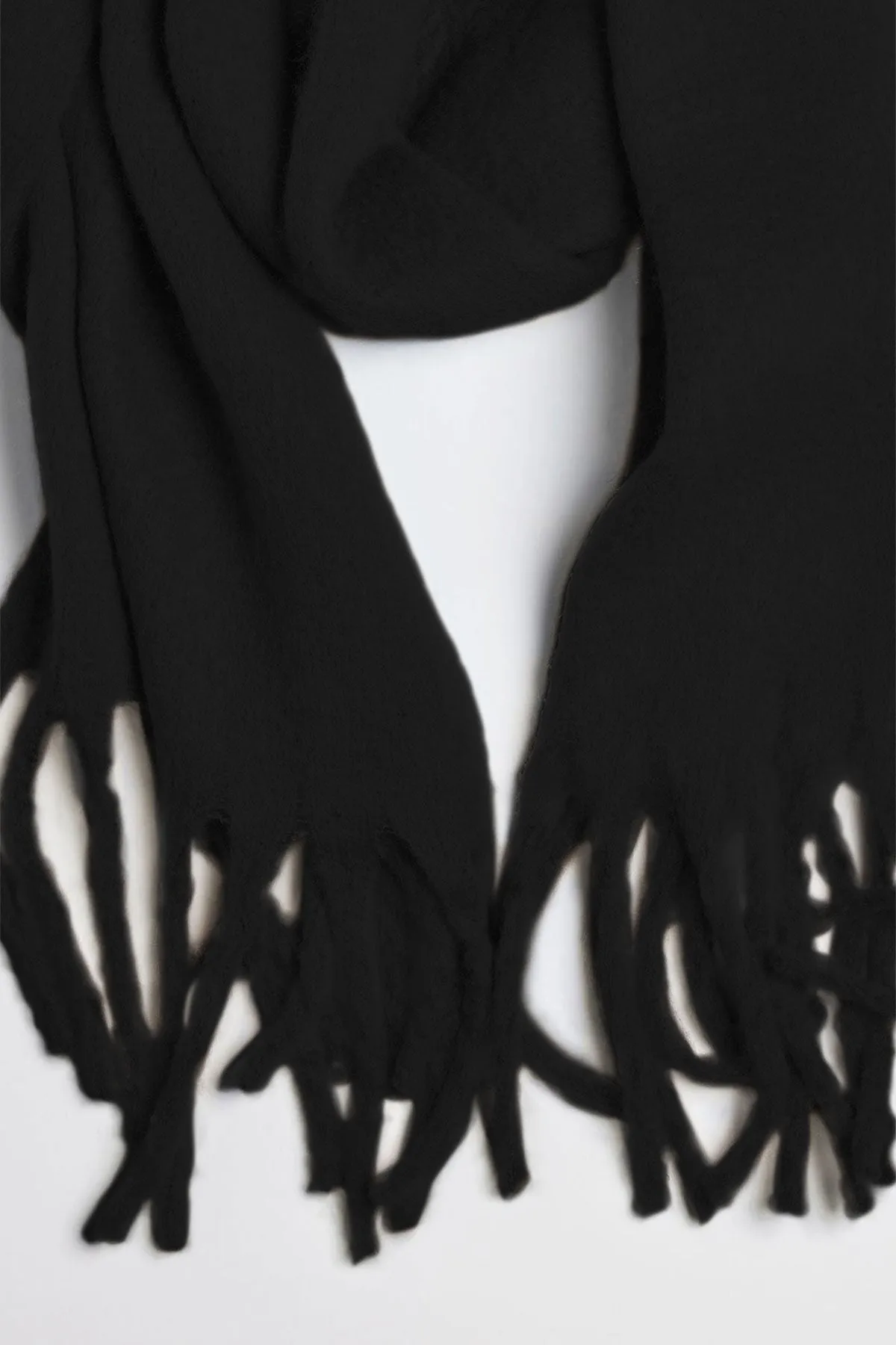 CHIC SOLID SCARF