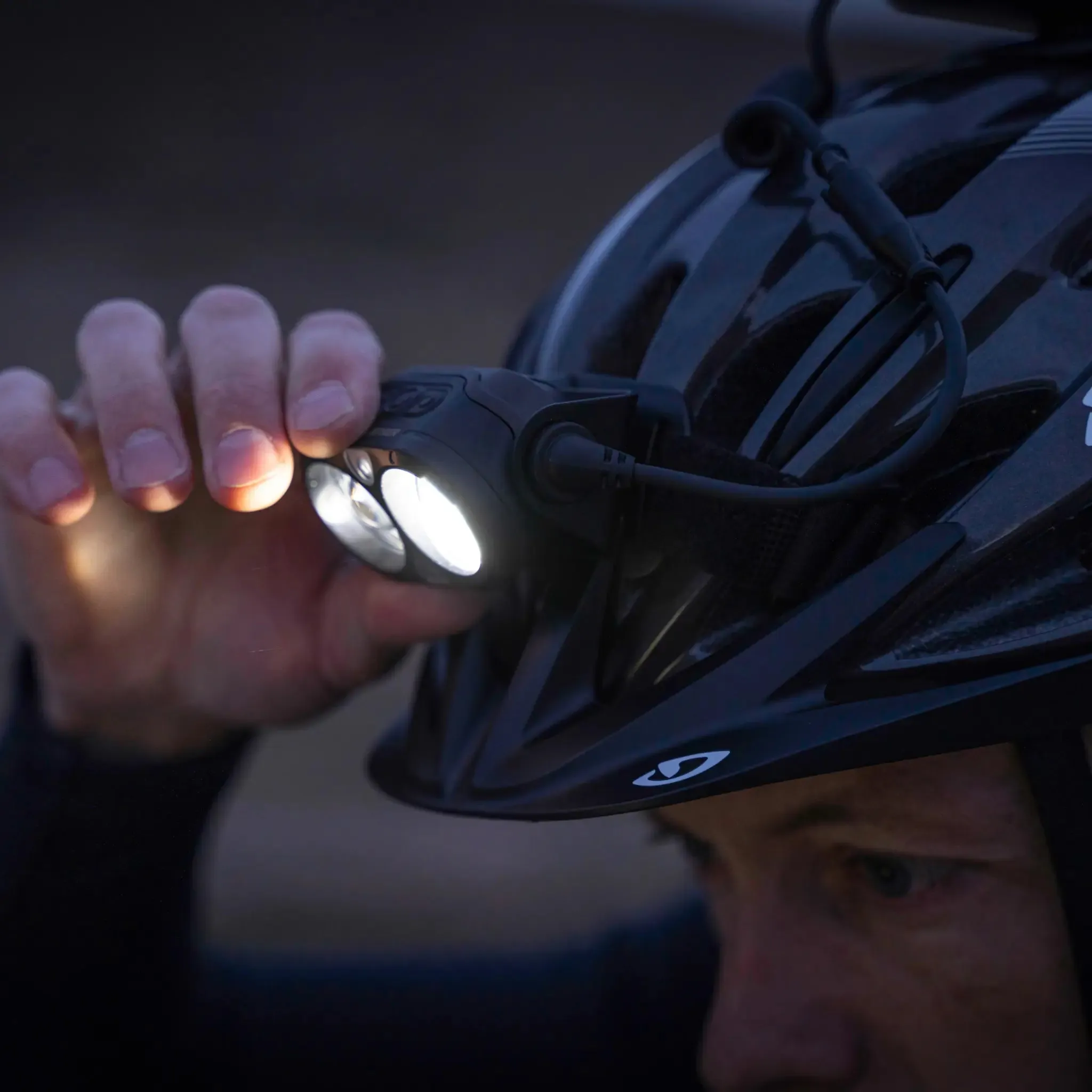 H19R Signature Headlamp