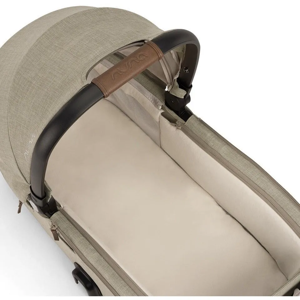 Nuna Demi Next Bassinet   Stand