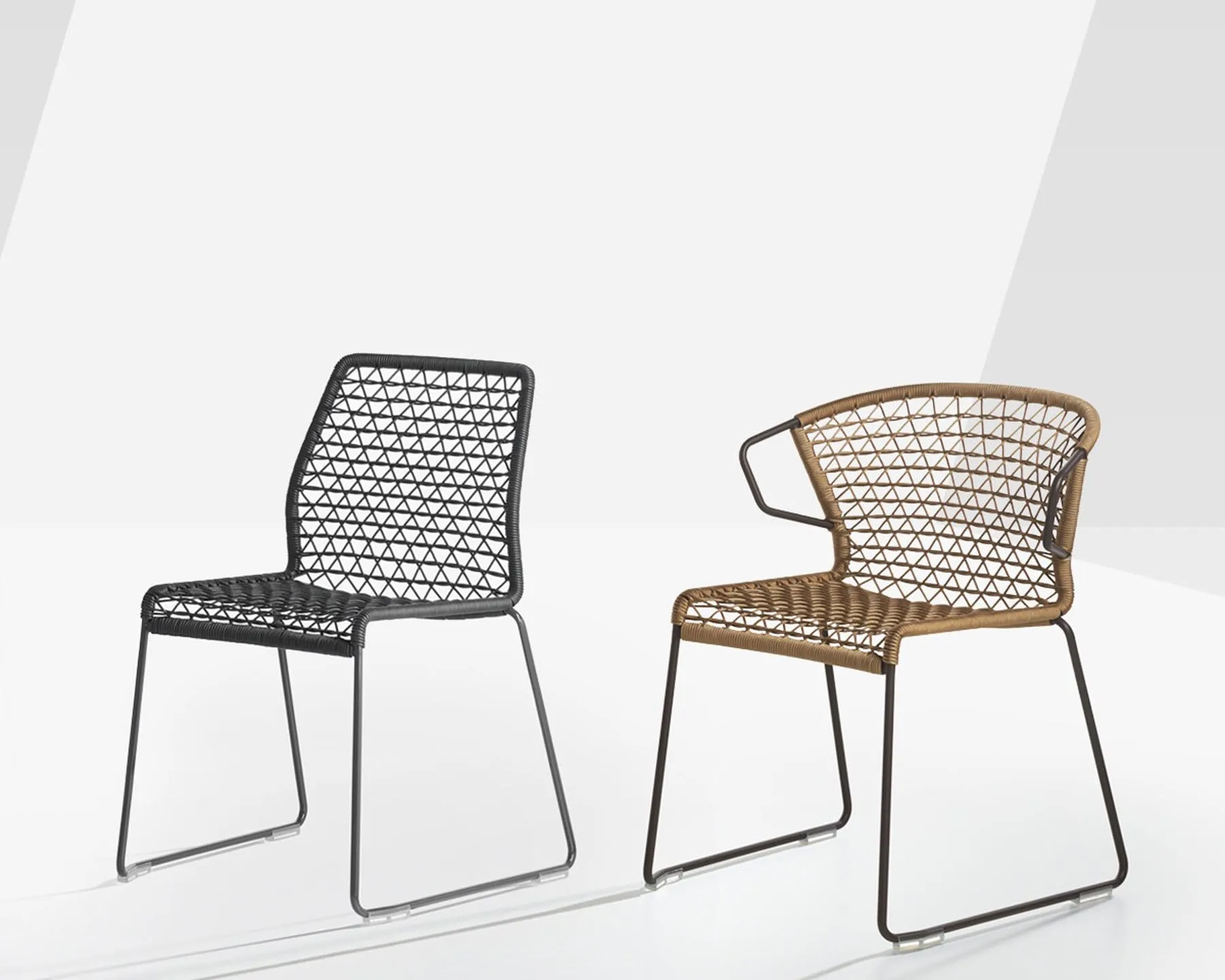 Vela - Outdoor Small Armchair (698/P)